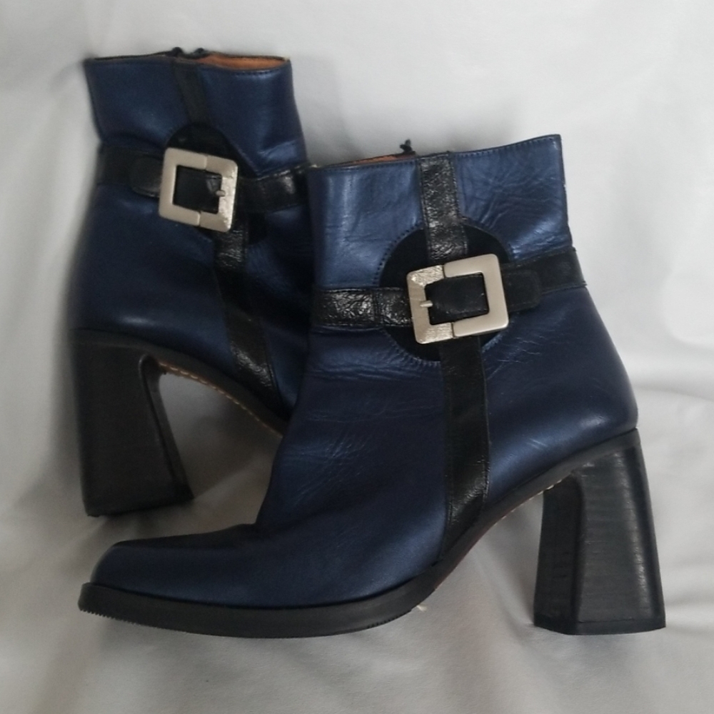 Shelly's leather ankle boots dark blue